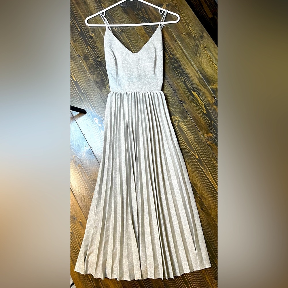 Anthropologie Elevenses Silver Metallic Luna Pleated Dress Size 6